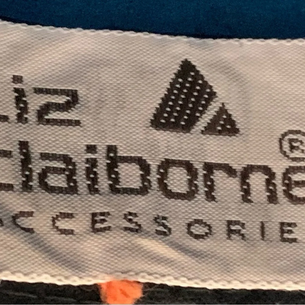 Lis Claiborne 100% wool hat
